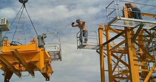 Демонтаж башенного крана в Приморско-ахтарске - услуги по демонтажу от Сварной-Прр от 1538 руб.